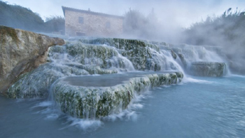 Saturnia2